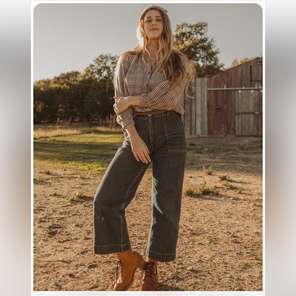 esby fitch jean - Picture 1 of 3